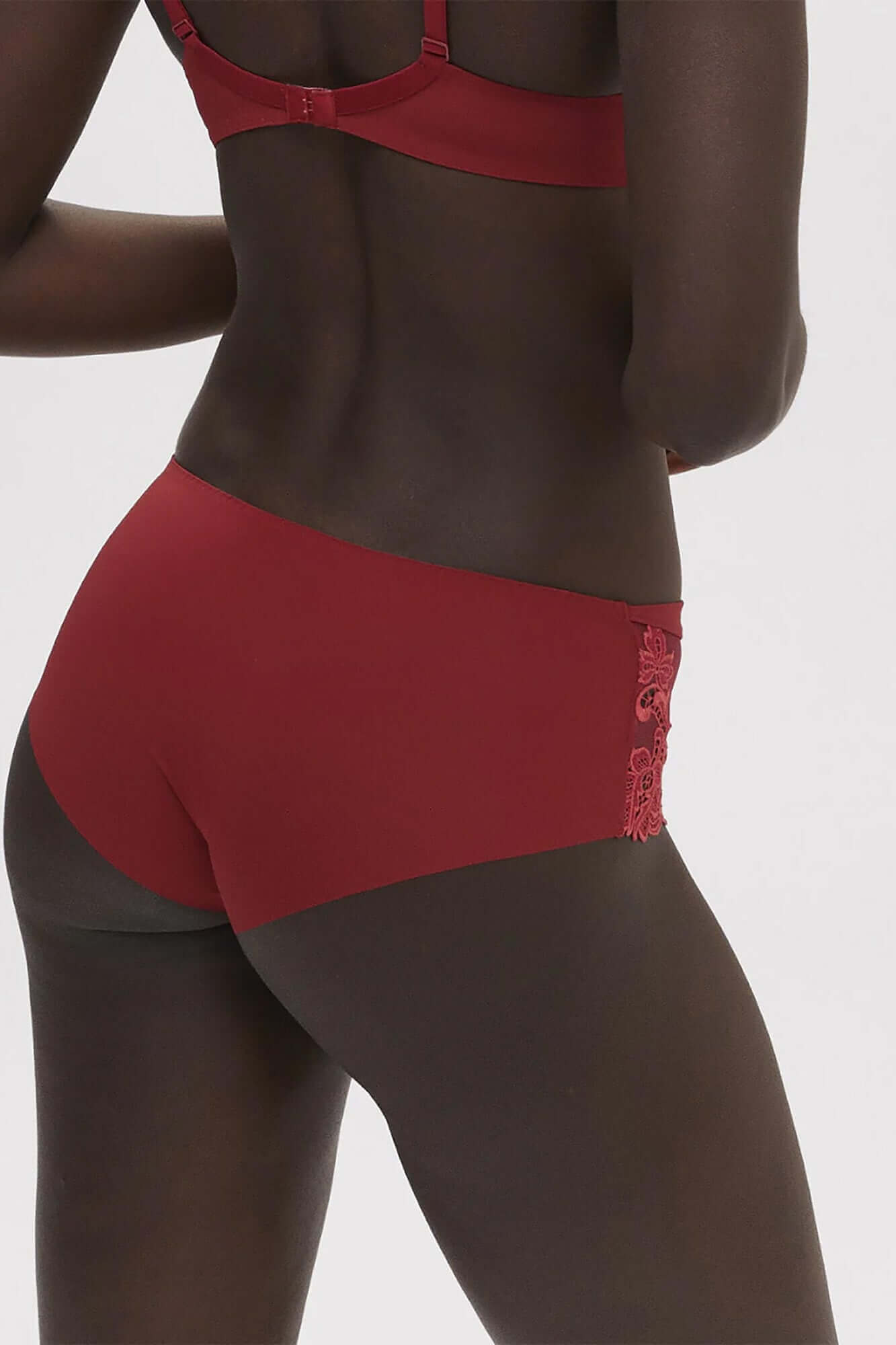 Saga Boyshort in Lipstick
