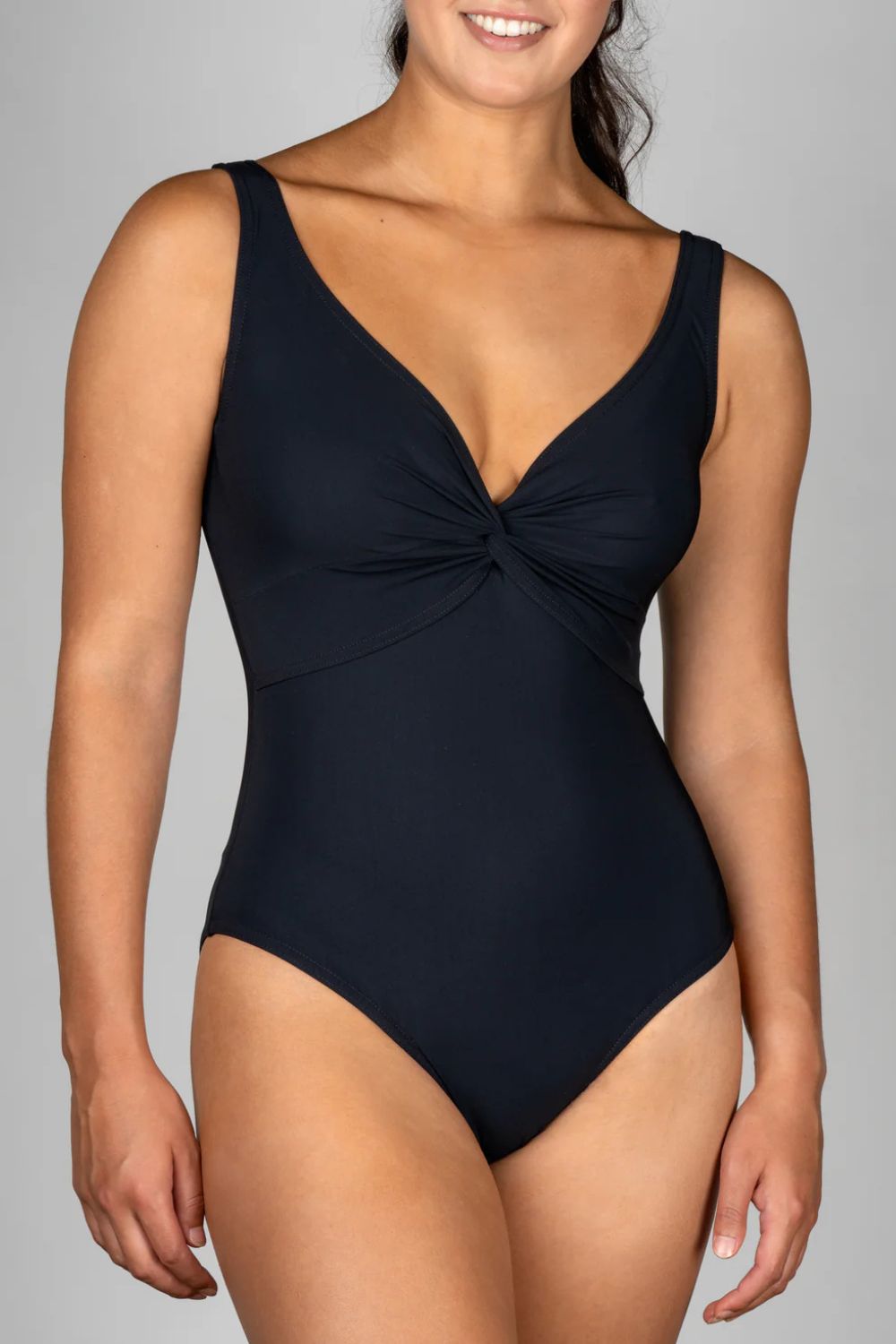 Twist V-Neck 55-570 in Black