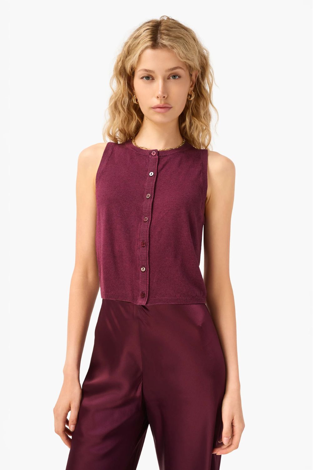 Dia Sweater Vest in Blackberry
