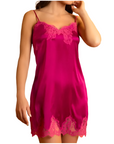Splendeur Soie Nightie in Carmin