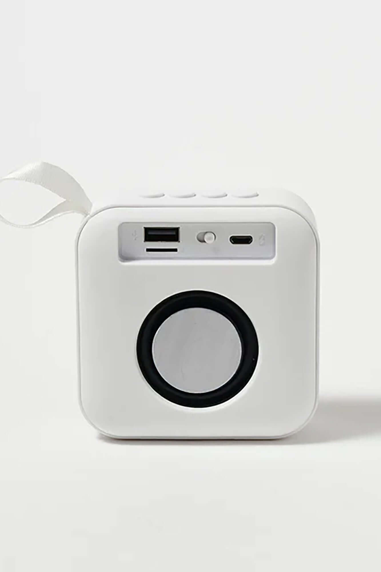 Travel Speaker