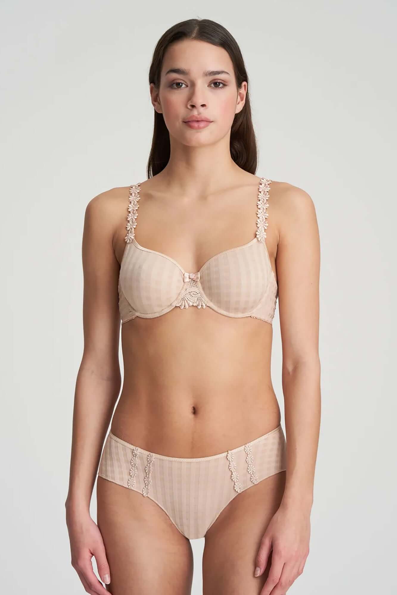Avero Soft Cup Underwire Bra in Caffe Latte