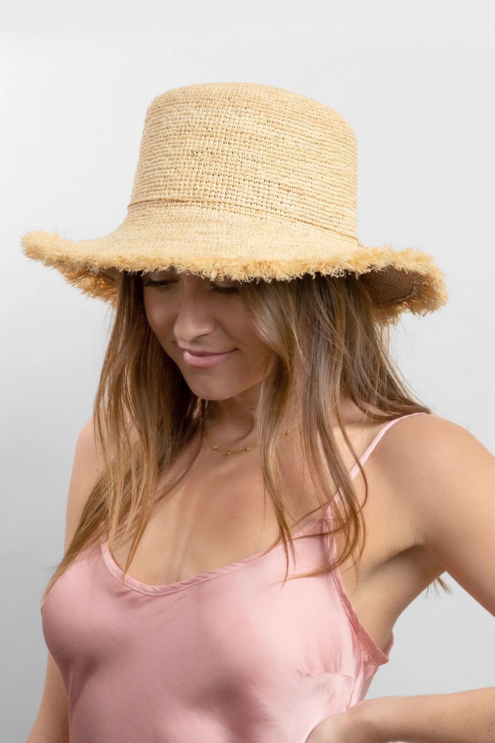 Packable Raffia Bucket Hat in Natural