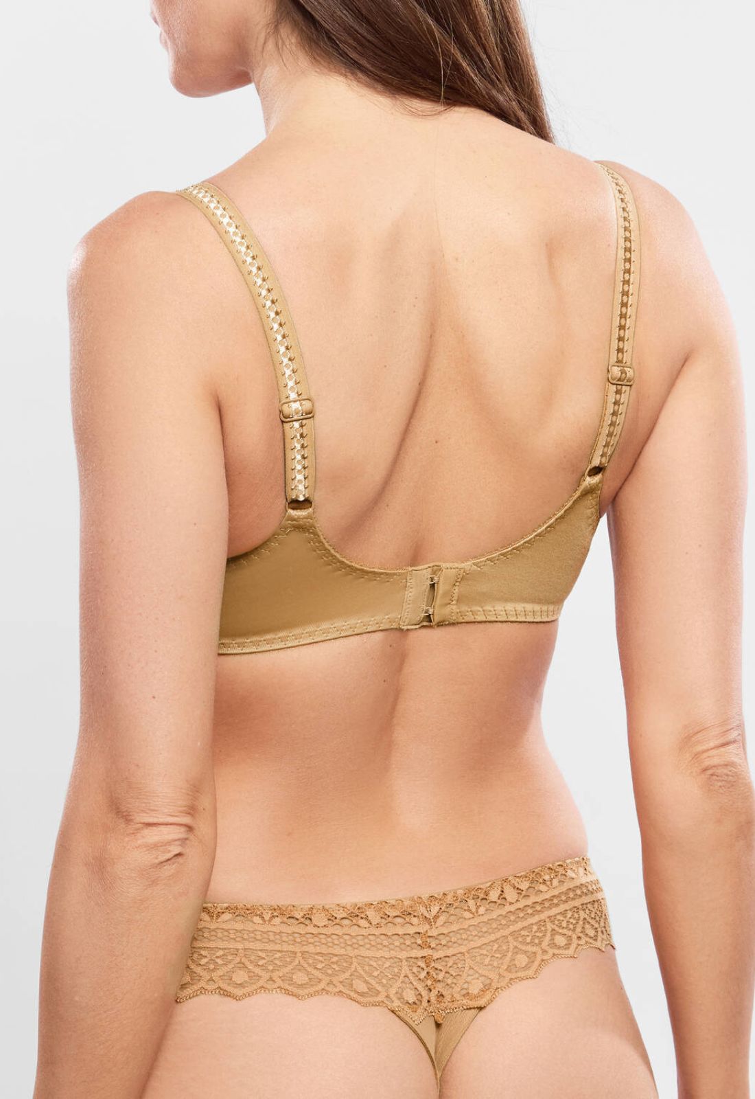 Cassiopee Thong in Gold