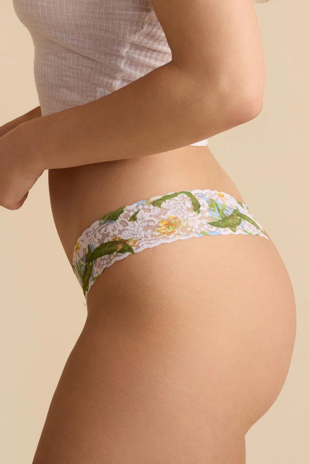 Absolute-Lily Low Rise Thong