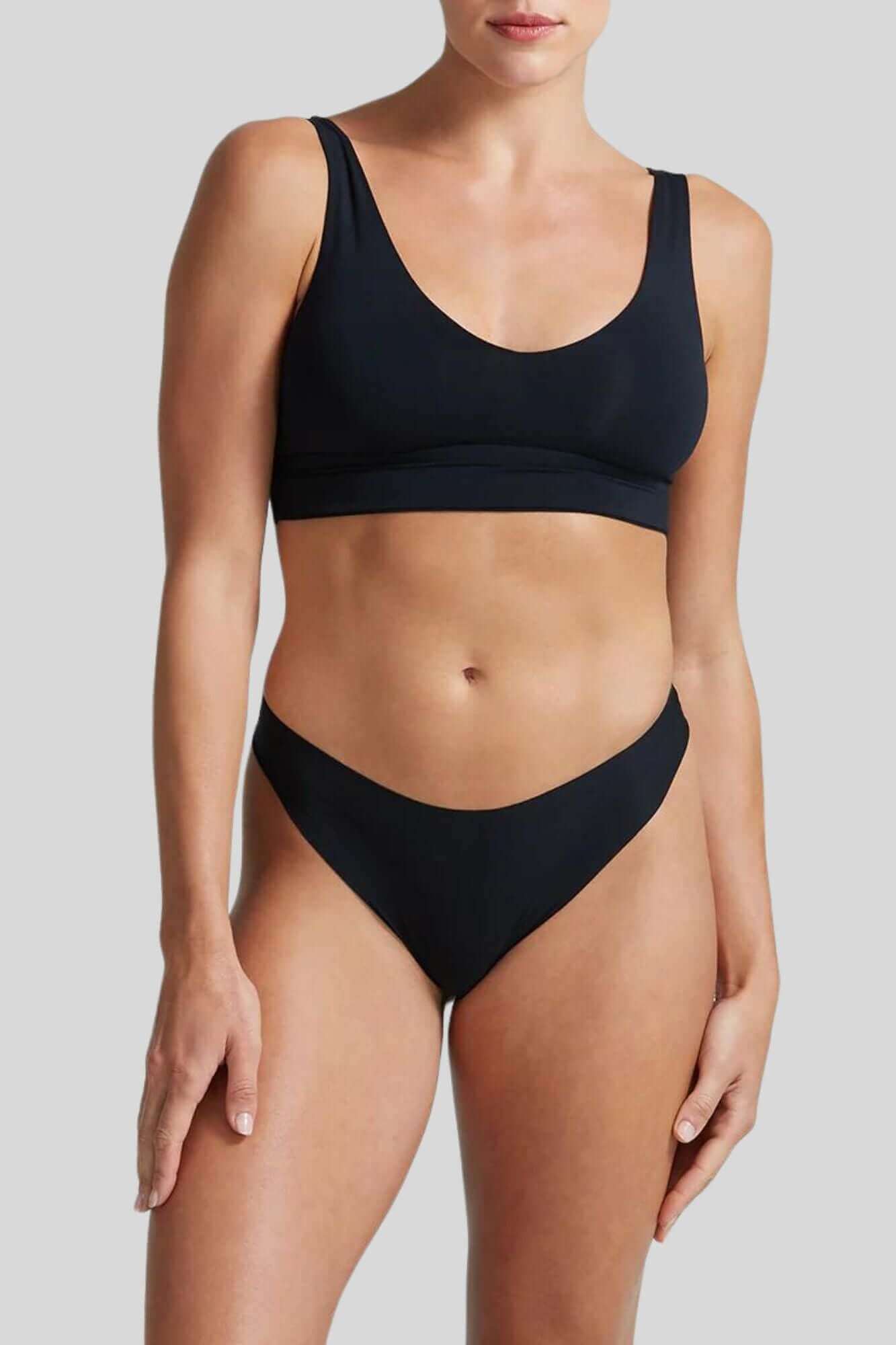 Commando Butter Mid-Rise Thong