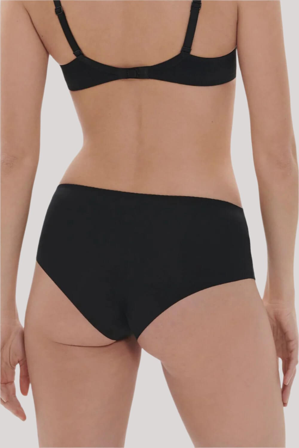 Simone Perele Saga Boyshort in Black